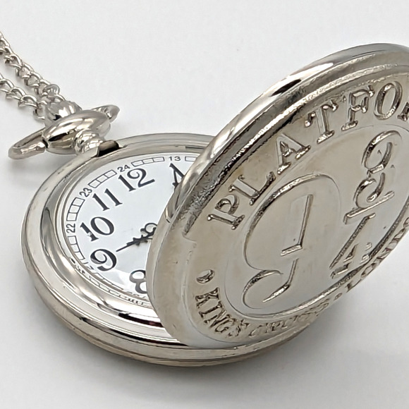 Harry Potter Pocket Watch NEW Gift Platform 9¾ King's Cross Hogwarts Express - Picture 4 of 7